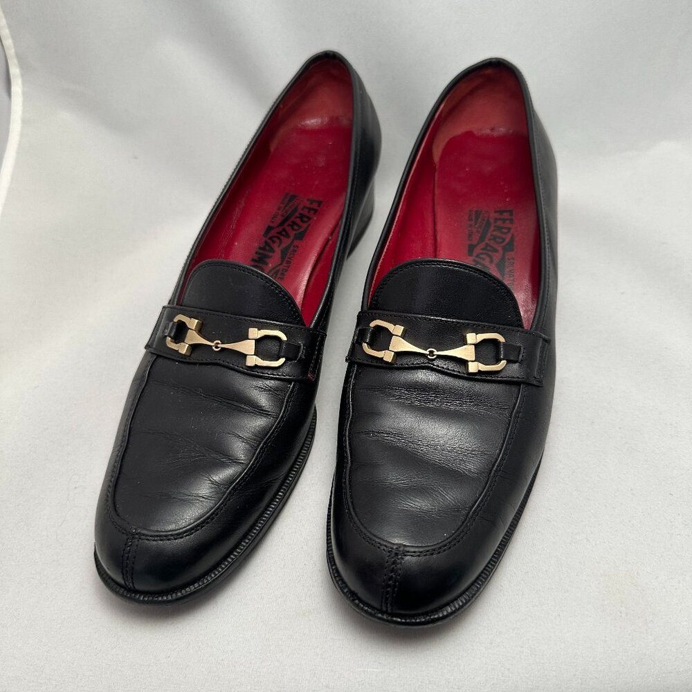 Ferragamo Sport Womans Loafers Black Matte Leather Size 8.5 2A (Narrow)